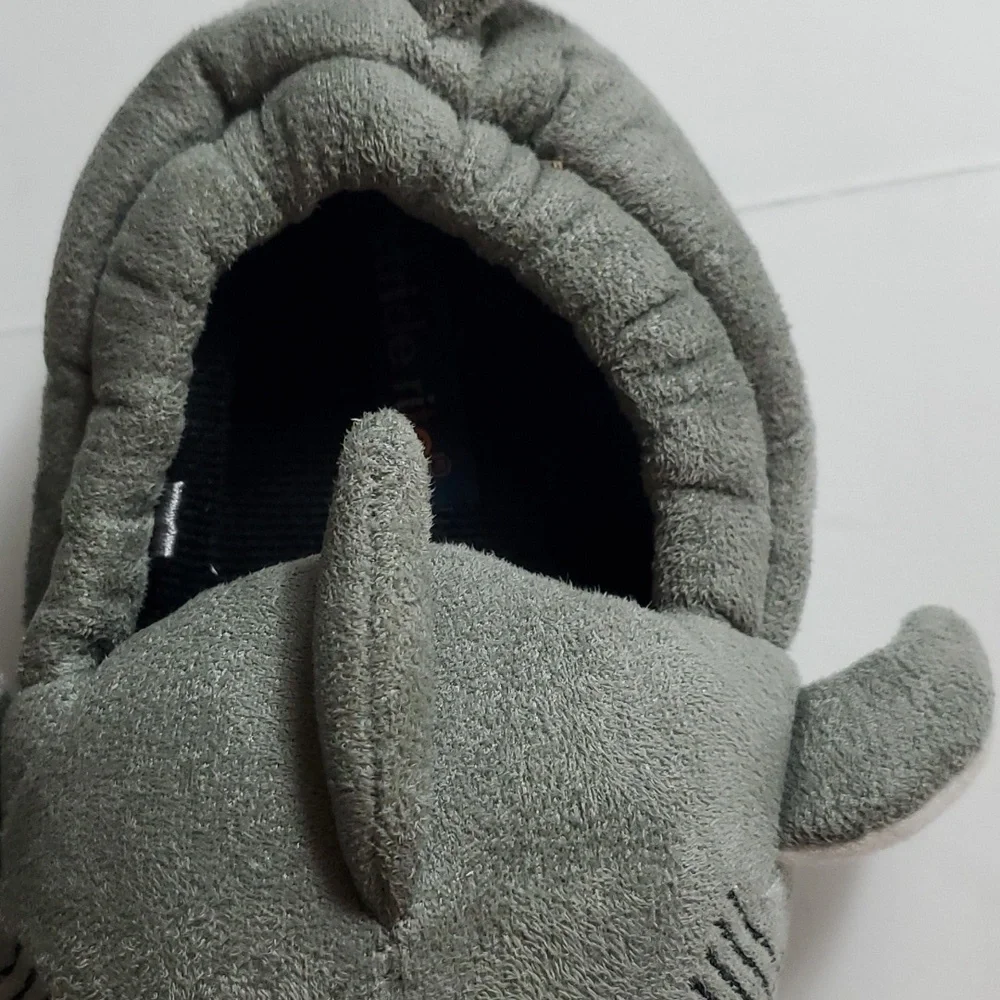 Stride Rite gray shark slippers